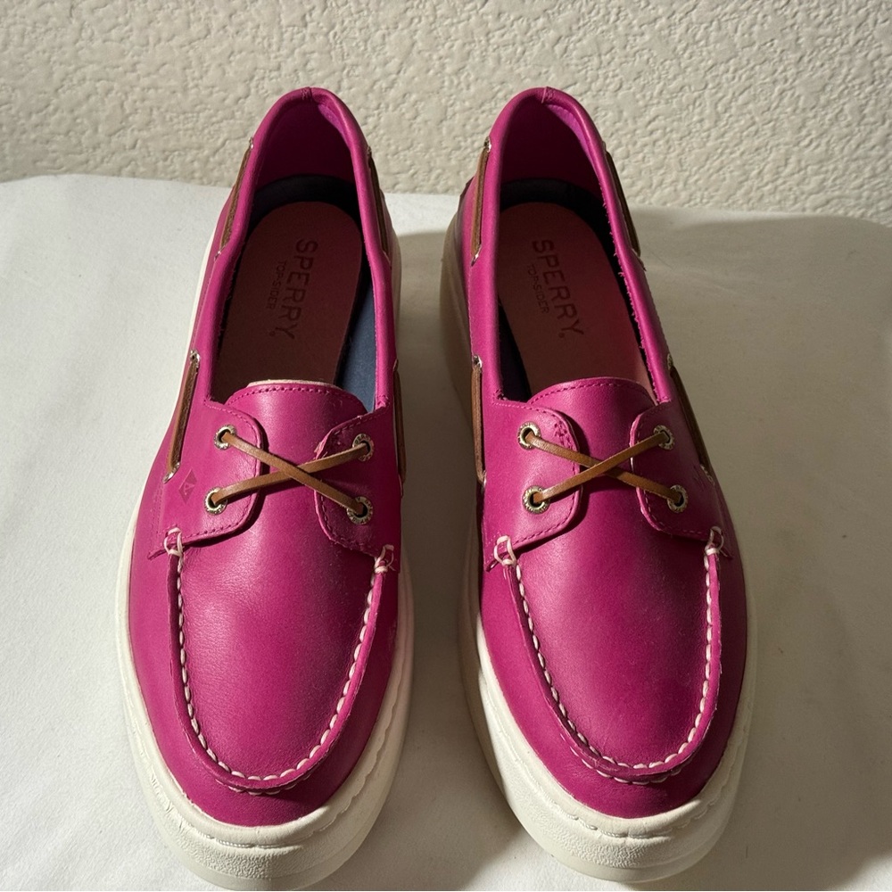 Sperry Pink Sneakers with Moccasin Stitching